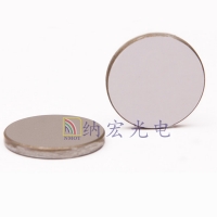 紅外光譜區域使用什么類型的基片材料？